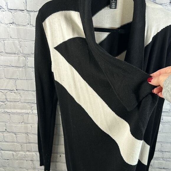 š¤ White House Black MarketāGeometric Stripe Wool-Blend Open Cardigan - Size Sm - Picture 3 of 4
